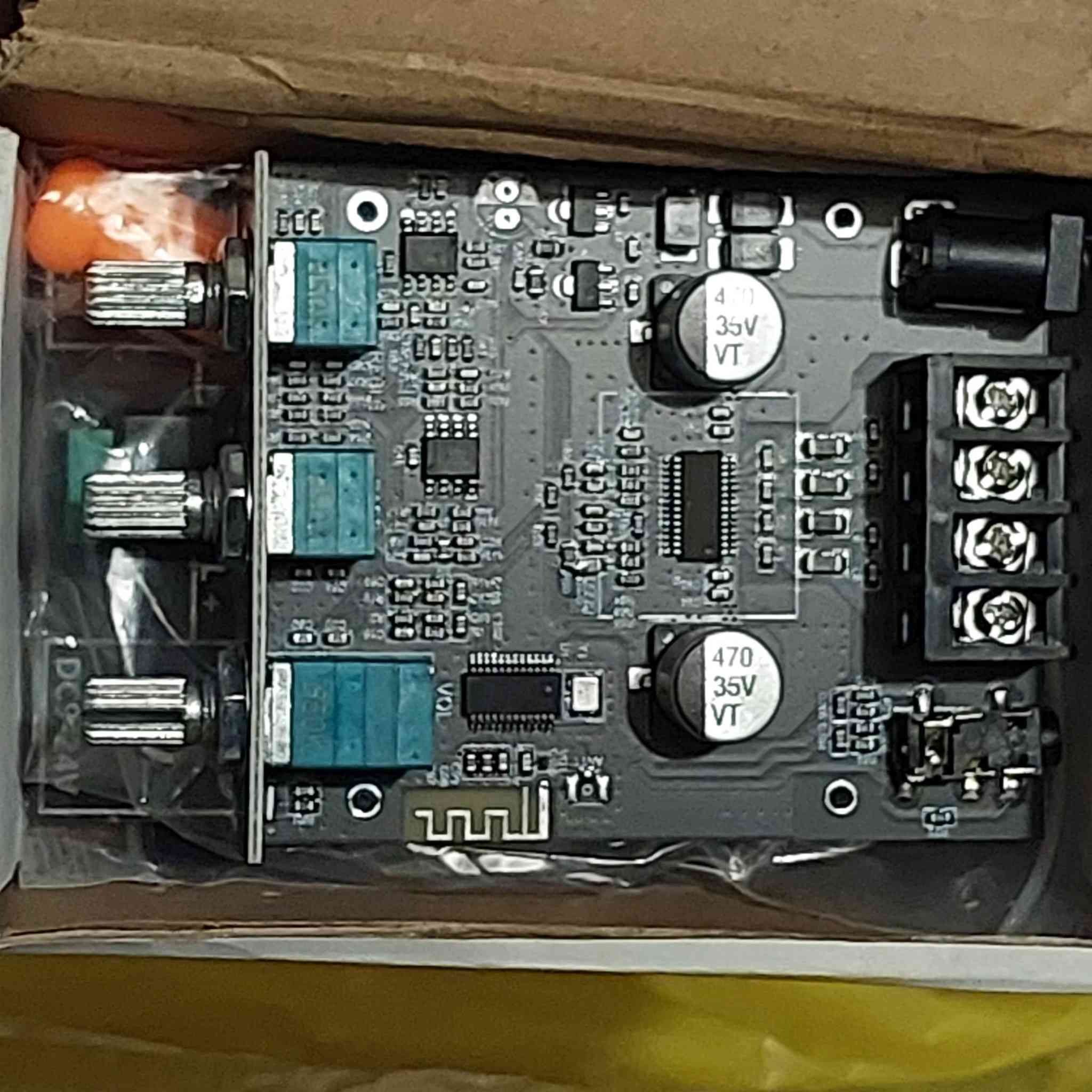 الكترونيات الاعداد مذكوره سعر الكل 125 الف متوفر توصيل


**إذا كنت صاحب هذا الإعلان وتريد حذفه لأي سبب، رجاءا أرسل رسالة إلى الدعم الفني**