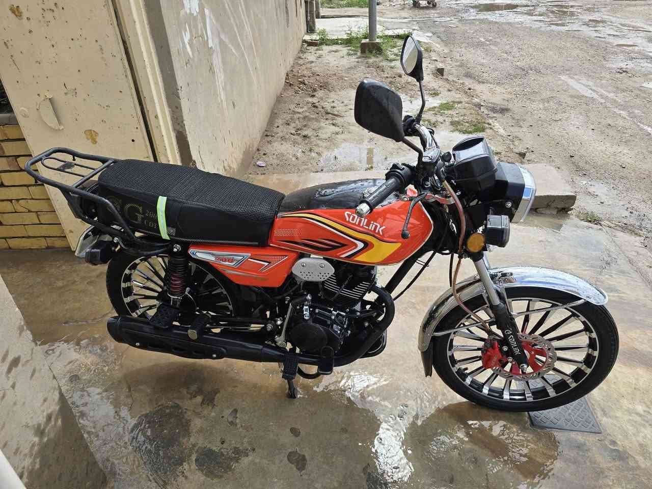 ‏سيفان ضاغطه او زنجيل شرط من كلشي محرك 200 موديل 2024 مكاني قضاء الدور السعر 750 وبي مجال قليل حك الجيه
‏***********
