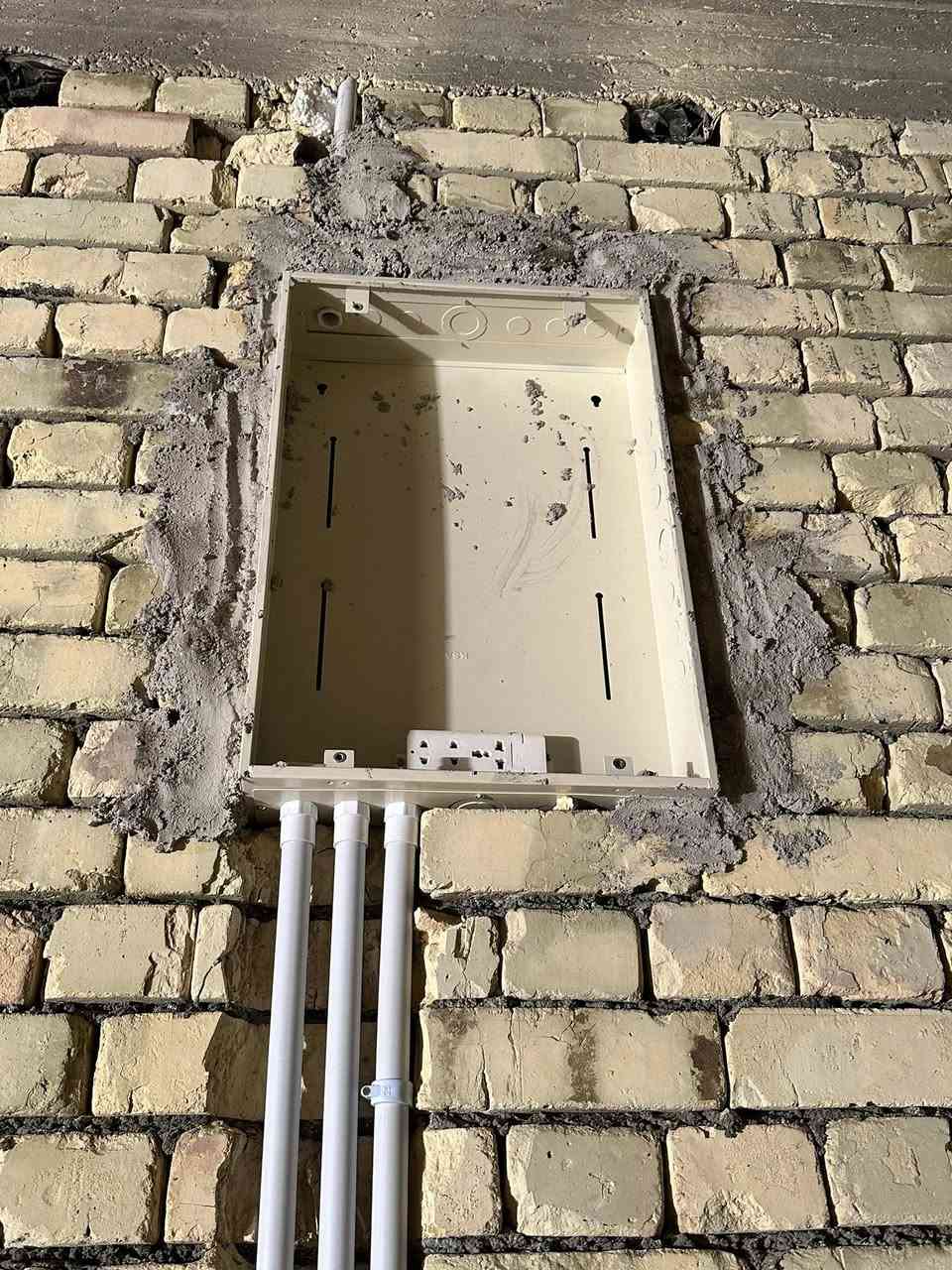 ( بســـــــــــــــــــــم_الله_الرحمــــــــــن_الرحيـم )
               
  تم الانتهاء من مرحلة الثانية النزالات
 الحفر بالكوسره والتنزيل البوري  وتثبيت البوكسات باليزر      وتثبيت البنل والسراكت وراك الكامرات وراك الراوتر…………

🌹🌹🌹 حسب تندر العمل مع صاحب المنزل 📝📝📝✔️
.……………………………………………………………

موقع العمل #محافظة_ميسان_العماره……  حي الحسين  

 مساحة المنزل 200
……………………………………………………………… 

 ( محمد علي للتأسيسات الكهربائية والانارة💡💡 الحديثه )
……………………………………………………………… 

كادر محمد الكهربائي متخصص في كافة انواع التأسيسات الكهربائية
  #منازل 🏨 #بنايات🏬 #محال_تجارية 🏪
وكافة الأعمال الكهربائية و المنظومات 🛠️💡⚡
……………………………………………………………… 

        ويحتوي على 🔽🔽

 🔴  منظومة  كامرات مراقبه........  🖥️ 📸
 🔴  منظومة  أنترنيت…………… . .. 📱📲
 🔴  منظومة  مجمع ستلايت........... 🖥️📡
 🔴  منظومة  الايرث  ..................🔌🔌 
 🔴  نظام الفوتوسيل للاناره الخارجيه………🌇🎑
 🔴  منظومة الحريق……… .🔥🔥🧯🧯
 🔴 منظومة السماعات الداخليه 🎤🔊🔊
 🔴  تثبيت بواري السبالت وبواري التقطير وبوكسات الاستراحه 
     ـــــــــــــــــــــــــــــــــــــــــــــــــــــــــــــــــــــــــــــــ

#للتواصل_والاستفسار 📞👇

أسيا  ➖ 📲  ***********
#العماره
#ميسان
#محافضه
#اكسبلور
#مشاهير
#مشاهدات
