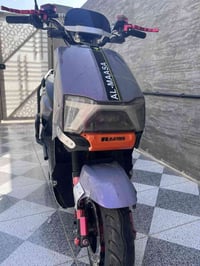 دراجه شحن الماس موديل 2024 مشتغله شهر فقط مضروبه من البچم فقط كما موضح...