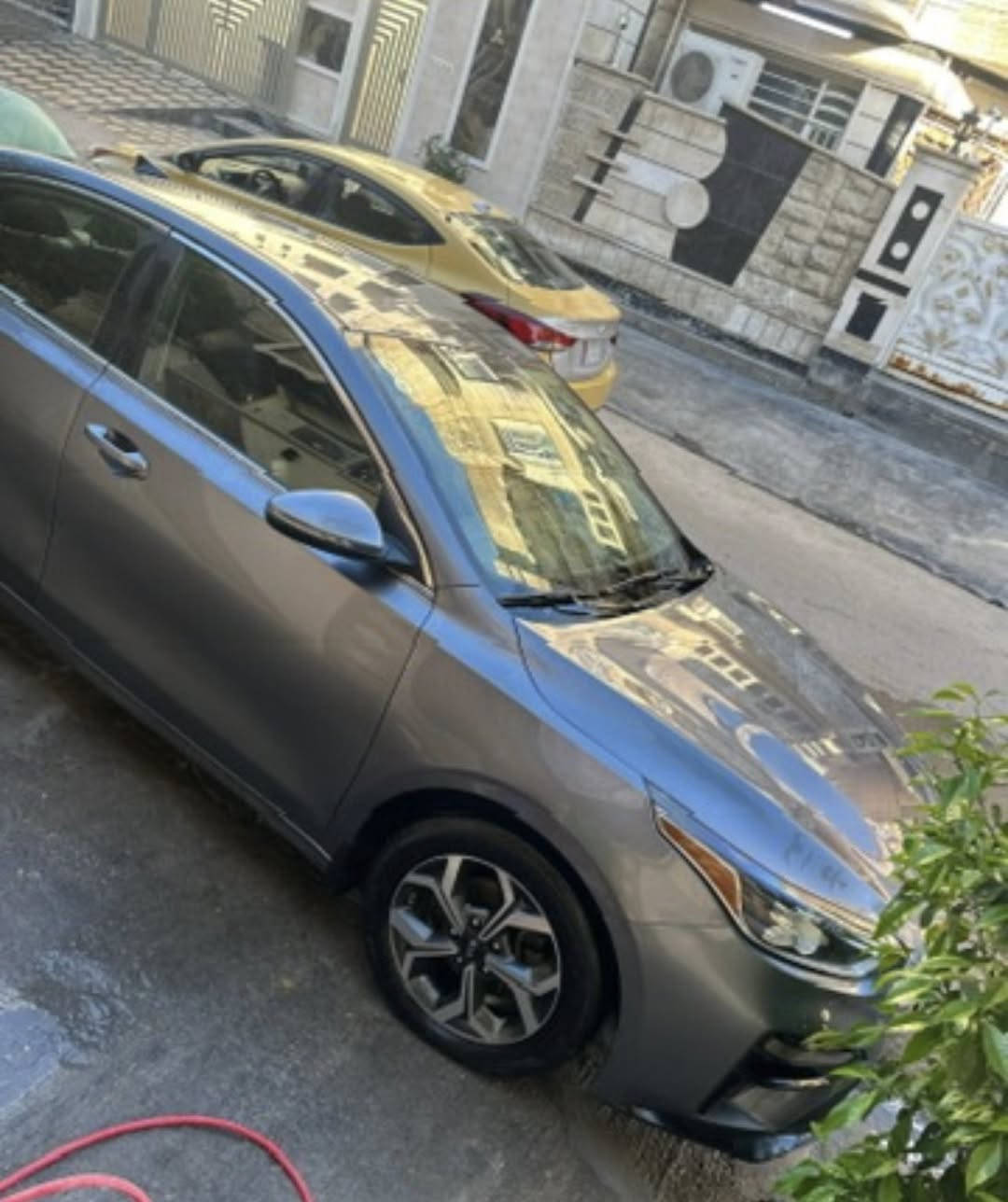 كيا فورتي 2019 EX
رقم دولي جديد باسمي - سنوية لل 2031
محرك 2000 دوش
كير AT
المواصفات :

رادر امامي خلفي + جانبي + نقطة عمياء بلمري - تبريد قطعتين  - تدفئة كشنات + ستيرن - شاشة كبيرة كار بلي + فول تحكمات ستيرن -  3 منافذ شحن + شحن واير ليس - قيادة ذاتية + توقف ذاتي + مانع انزلاق 

سيارة جاهزة من كلشي تايرات جدد - باتري جديد - صدر نضيف مابي اي شي - ادامة جديدة للسيارة 

حادث مثل ما موضح بصوره

السعر ١٣٨ بيها مجال 

عنوان : بغداد / الاعظمية 

رقم ***********
