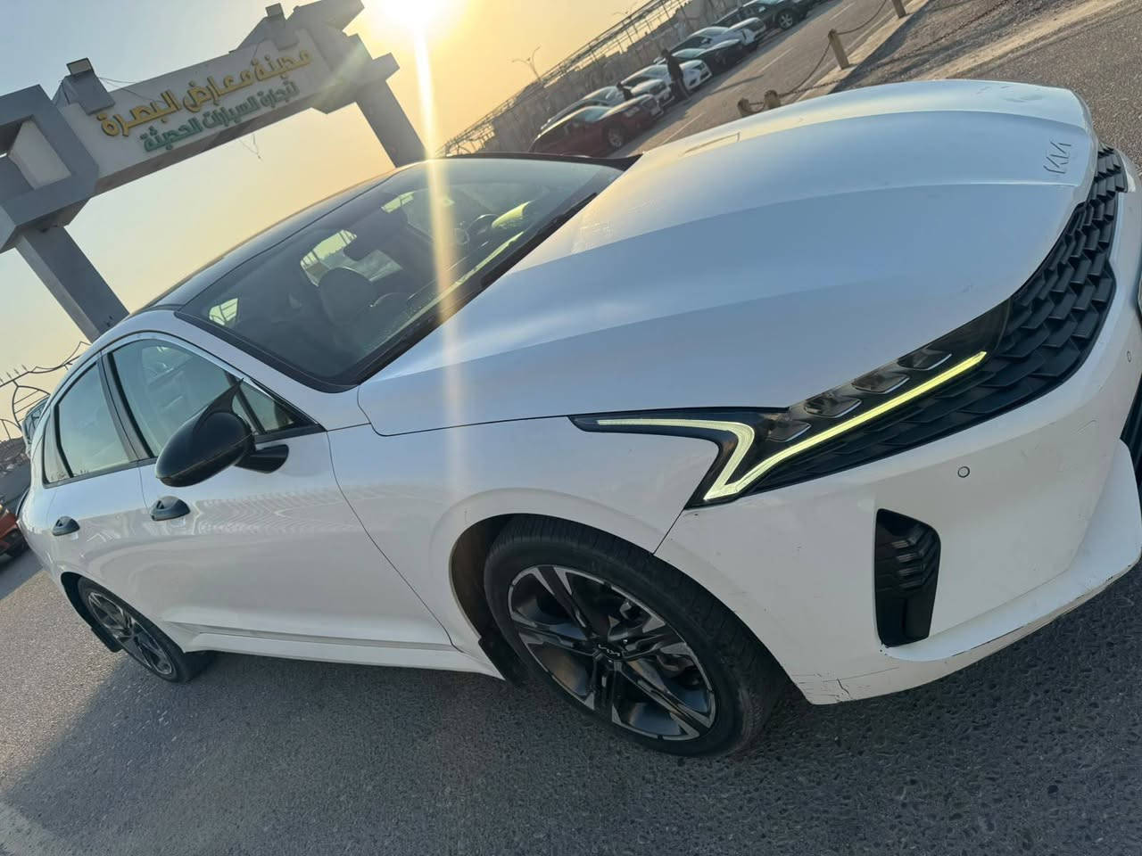 السعر 185 

K5 
  
خليجيه 

لون ابيض 

ماشيه 117 k 

اربيل بسم كردي 

بيهه بارد بالمدكر  الخلفي 

السياره جاهزه من كل شي  

*********** ابو الخصيب, البصرة
