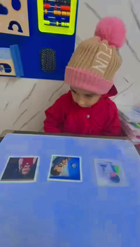 أنتَ مميز… حتى لو لم يستطع العالم أن يفهمك من أول مرة.
أنت قوي، حتى لو بدا طريقك أطول من غيرك.
أنت ذكي، حتى لو كانت طريقتك في التعبير مختلفة.

لا تخجل من اختلافك، فاختلافك هو قوتك الخفية.
أنت ترى التفاصيل التي لا نراها، وتشعر بالأشياء بعمق لا نشعر به،
ولك عالم جميل مليء بالألوان والأفكار والأحلام

للاستفسار:
الاتصال بالأرقام التاليه
***********
***********
العنوان فلكة ابو سمير
