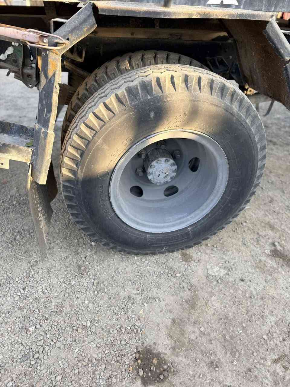 تخم تاير حجم 900 +تانكي كاز للبيع ***********
