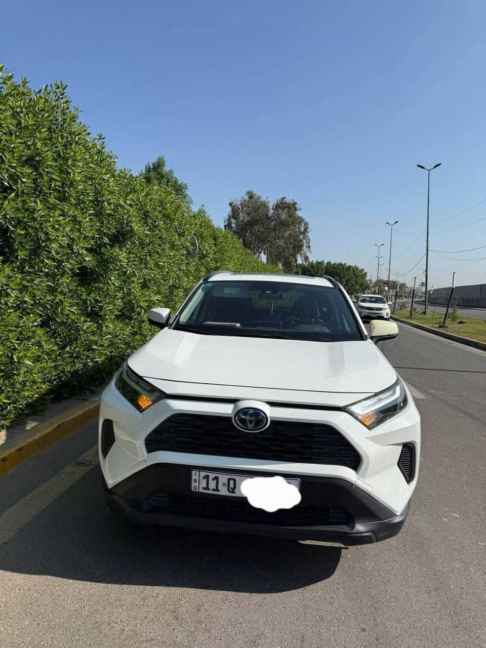 السلام عليكم للبيع راف فور هايبرد                                موديل 2023                                                                       وارد امريكي                                                                          رقم بغداد الجديد تحويل ثاني يوم                                      كير محرك مكفول                                                         محرك 2500                                                             موصفات XLe                                                             معروفه                                                                                 كشن كهرباء                                                                                   بصمه تشغيل                                                                      بصمه أبواب                                                                 صندوق كهرباء                                                             فتحه سقف                                                                  ماشيه 64 قابل للزياده                                                            مكان بغداد العامريه                                                          للتواصل  ***********/***********
