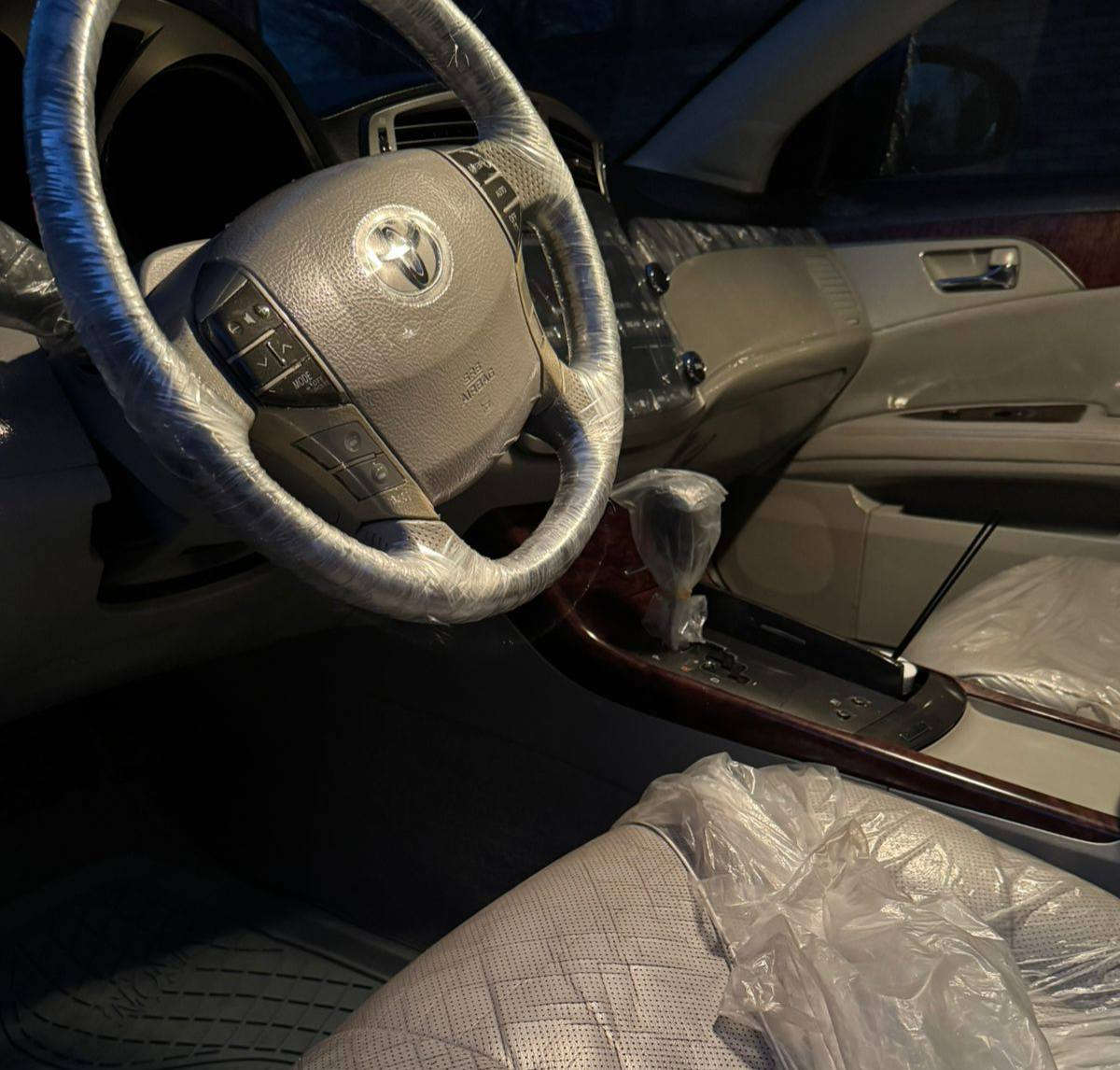 تۆیوتا ئەڤەلۆن 2012 ی ساخ
قەپات مواسەفات فول فول
بێ ڕەقەمی دوبەی
بێ بۆیاخە سەیارەکە
هەموو گیانی لەسەر دەقی شەریکەیە
گێڕ و مەکینە کەپسە و نەکراوەتەوە
دەنگی دیجیتاڵیشی بەشەرت
کوشن و و بەرگەدەرگا و ناوەوەی هەموو لۆکە و تێنەگیراوەیە

سعر لە کۆمێنت داوابکە ڕاستەخۆ بۆت دیت 📩 

چوار تایەی (Toyo)ی شەریکەی سفری لەژێرایە
یەک دینار مەسرەفی تیا نیە
لە سلێمانیە سەیارەکە

ژمارەی خاوەنی 
***********
