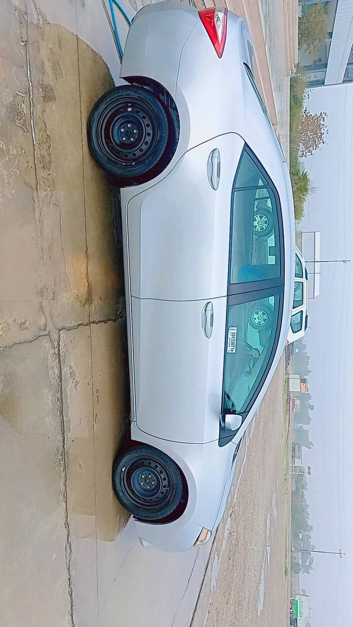 كورلا 2016 Le. امريكي رقم سليمانية باسمي رقم دولي محولة جديد تحكم سرعة تحكم مري شاشة بلادي كير ومحرك مكفول سيارة خير من الله السعر 130 بيهة مجال ضررهة جاملغ يمين لغد  وبنيد مبدل بلادي *********** المكان ديالى الخالص هبهب
