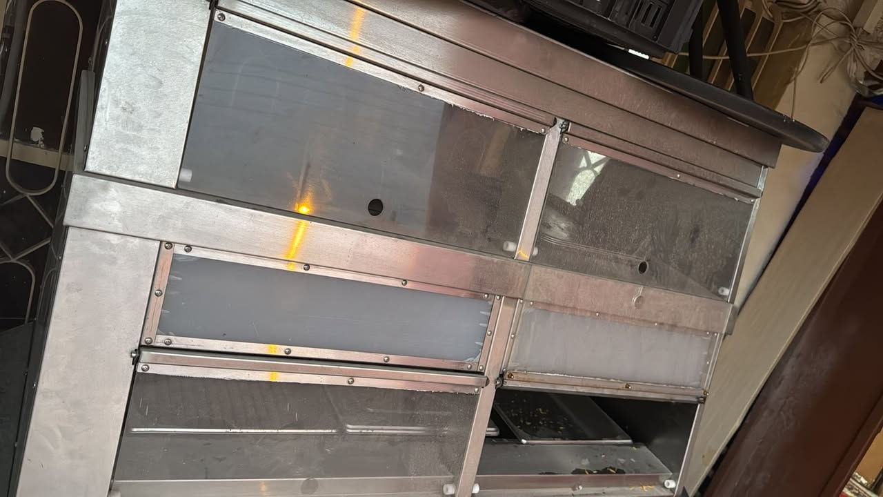 اغراض مطعم مستعملة شهر واحد فقط جداً نضيفات
ميوزة طعام مع كراسي
فتاحة عجين @
مكينة لحم 
حماية كنتاكي 
مغسلة 
بنصف سعرهم 

للاستفسار الاتصال
***********
