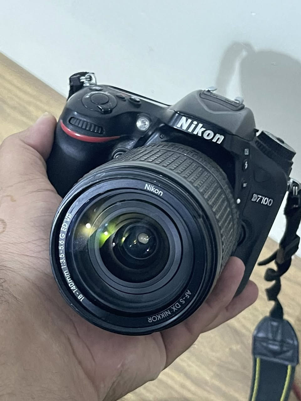 نيكون D7100
للبيع كلش نظيفه شرط استعمال شخص واحد 
ملحقات بطاريه وشاحنه اصليات 
موجود توصيل 
سعرها ٥٥٠ الف بيها مجال


**إذا كنت صاحب هذا الإعلان وتريد حذفه لأي سبب، رجاءا أرسل رسالة إلى الدعم الفني**