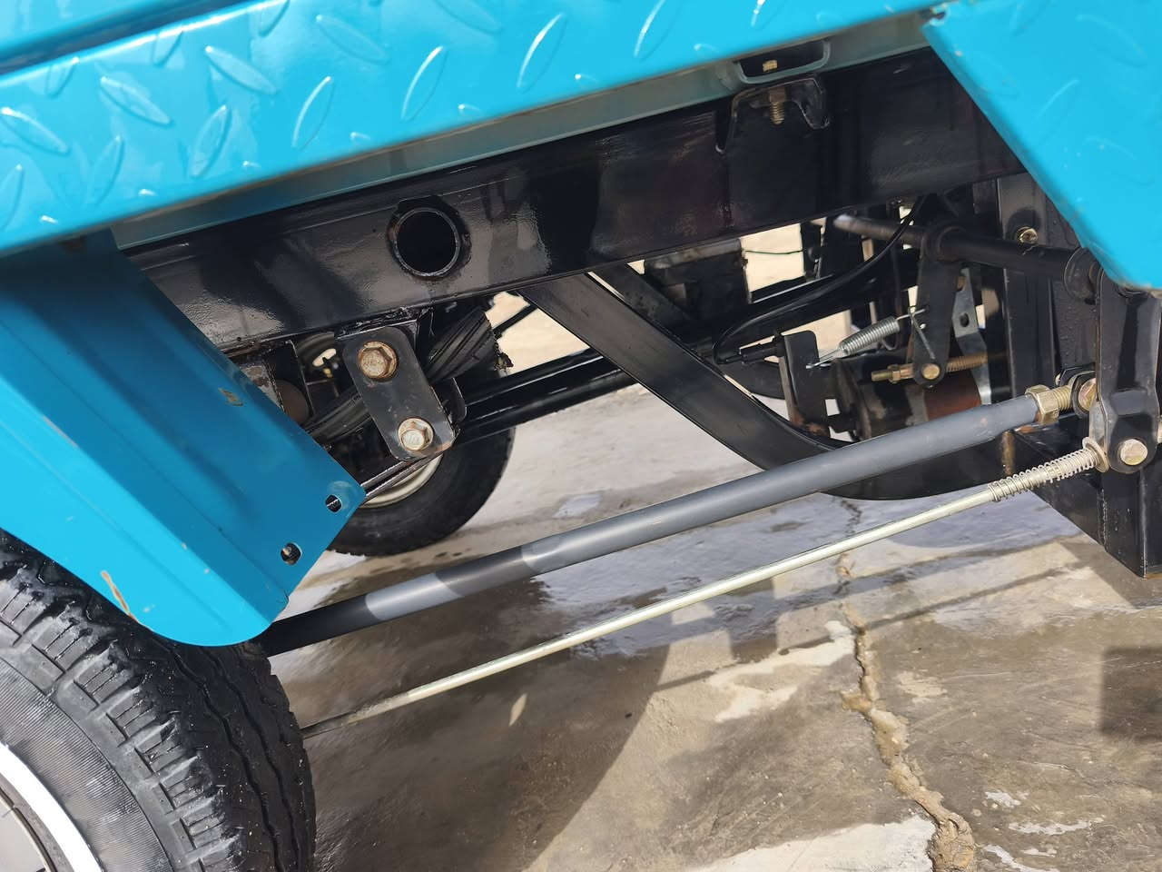 سلام عليكم ستوته للبيع  مديل 23 طالعه بل 25 كفاله عامه اوراق اصولي تترقم وين ما تريد تجي وشوف بعينك عنواني البصره قضاء المدينه  التواصل ***********
