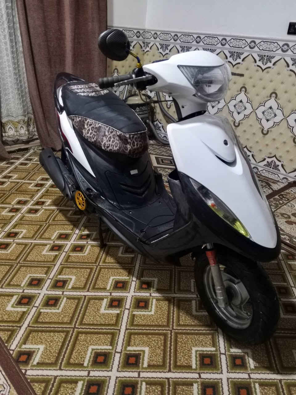 السلام عليكم ماكس عدله بوشه 55 كلجات wf شغاله سلف هندر دارجه كامله السعر 450 وبيه مجال بسيط 
مكاني ناصريه الاسكان الصناعي ***********
