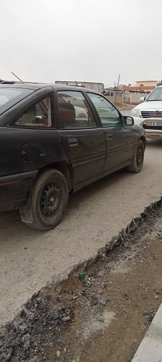 اوبل فكترا ٩١ لون اسود جنطة كير جديد مكينة بدون نفخ وصرف السيارة مكفولةمن اي حادث كل على البلادي السيارة شرط التحويل رقم جديد نينوىالى ٢٠٣٠ السعر ٣٩$ وبي مجال قليل ***********
