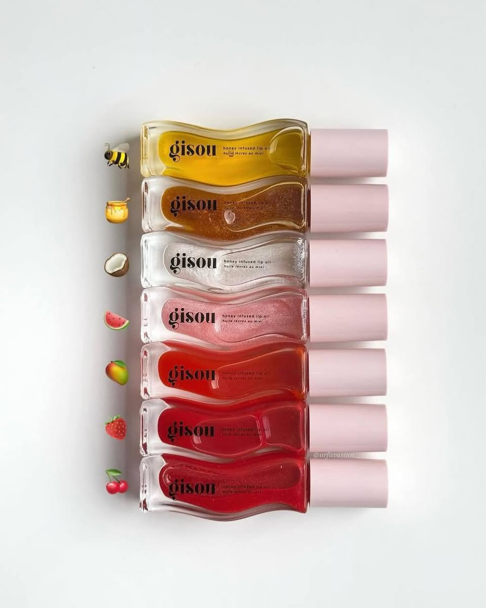 فقط. 4 ألف 😱😱😱
 
يوجد خدمة التوصيل 🚕🚕🚕

لطلب علخاص 💃🏻💃🏻💃🏻

كلوس الي صاير ترند بسيفورا توفر😅

Honey Infused Tinted Lip Oil 🍓
زيت الشفاه من جيسو بخلاصة الفراولة 🍓
زيت مدعوم بالعسل 🍯 وزيوت حديقة النحل لترطيب الشفاه بشكل مكثف مع لمسة نهائية عالية اللمعان غير لزجة ✨
يحتوي هذا اللب كلوس او اللب اويل على الهايلورونيك اسد وزيوت اخرى طبيعية وقوية مضادة للأكسدة تجدد الرطوبة وتضيف لمعان زجاجي للشفاه 👄
يجننننن شكله وطعم وريحة الفراولة اللي بي لذييييذة حرفياً ينوكل 😅🤤🍓 واللمعة اللي يتركها بالشفة خيااااالية✨🔥


**إذا كنت صاحب هذا الإعلان وتريد حذفه لأي سبب، رجاءا أرسل رسالة إلى الدعم الفني**