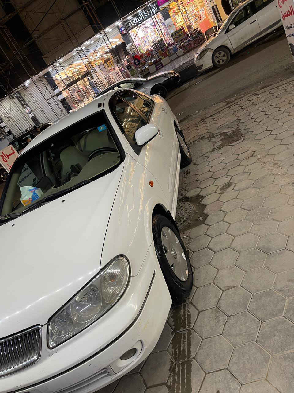 للبيع سني 2009 خليجي سونار ويه الصور كير محرك صدر كله جديد جدا تدفئة تبريد شغال وبلادي طخم تاير باتري جديد اي نقص مابيها رقم بغداد انكليزي سعرها 97 ورقة وبيها مجال لشراي شرط التحويل اي استفسار *********** عنوان كرادةعرصات
