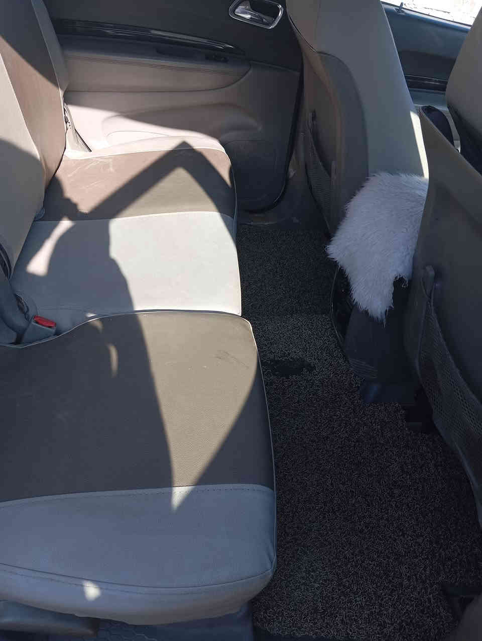 السلام عليكم 
اخوان بيع مستعجل 
دورنكو موديل 11 لون أبيض تخم تاير  5 تايرات ويل كب صدر امامي خلفي كله جديد محرك جديد كير كلها خير من الله تتدفئه تبريد اشاير ب مري من تفتح ناريه يتقدم الكشن وعنده الإطفاء يرجع الكشن 7 راكب السياره عدنه كلش من زمان ع ايدنه لا مشتغله خط ولا مهموله جاهزه أنشالله بيها حادث جاملغ الأيمن 
تبديل بيبان اثنين وجاملغ وبنيد نفس الون
تكم وقماره وشواصي مابيهن شي 
رقم بغداد 
السياره سويت صدرها قبل 20 يوم يم حسين الدبي بكسره وعطش كله جديد 
وهذا شرح مفصل كامل ب فيديو
سعرها 148 وبيها مجال قليل 
مكاني واسط عزيزيه 
***********
