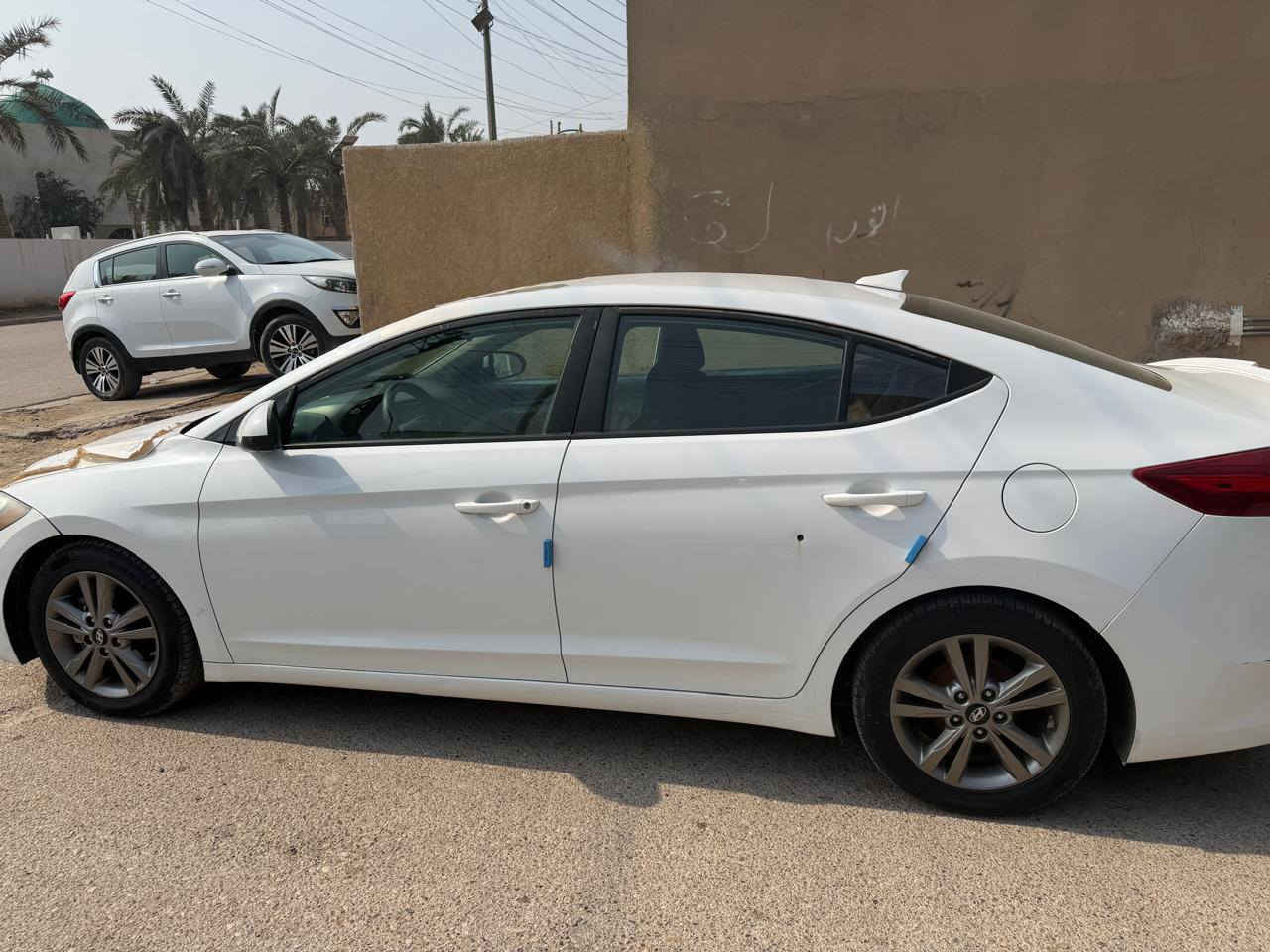 سلام عليكم النترا 17امريكي كلين بدون حادث فقط دعاميه رقم شمالي انكليزي تحوي مباشر او وكله السياره ليبل واحد بيها شلع بالصبغ السياره نص فول ماشيه 86الف السياره جديده بمعنى الكلمه السعر 130وبيها شي قليل ***********
العنوان بغداد الحسينية ايم جامع البديع
