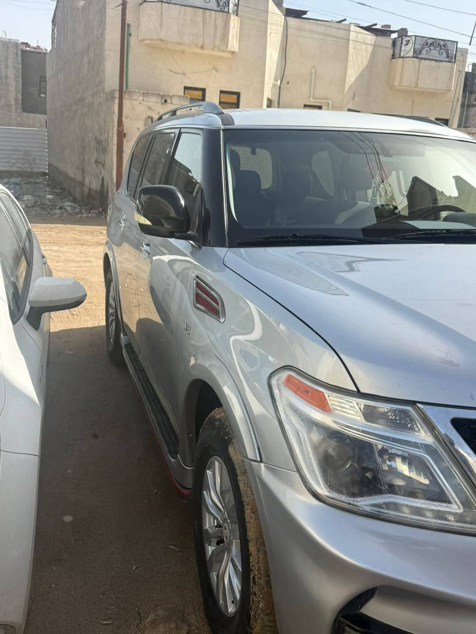 نیسان باترول ارماده مودیل 2017 كلين مکفوله بالکامل دعامیات محدثه نیسمو السياره جدیده كفاله عامه بدون صبغ عده بارد بالجاملغ الخلفي 4 أصابع محرك5600 صدر حداديه كله جاهز رقم أربيل دولي بشرط تحويل نفس اليوم السیاره کشنات کھرباء صندوق شفت کهربائي فول بس بدون فتحه السعر 228 ورقه و بیه مجال
 عنوان السياره البصره الجزيره الفيروزيه
***********
