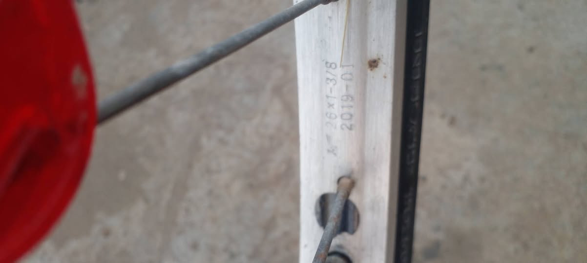 سلام عليكم ورحمة الله شباب هاذه البيسكل للبيع او مراوس السعر 95 وبي مجال


**إذا كنت صاحب هذا الإعلان وتريد حذفه لأي سبب، رجاءا أرسل رسالة إلى الدعم الفني**