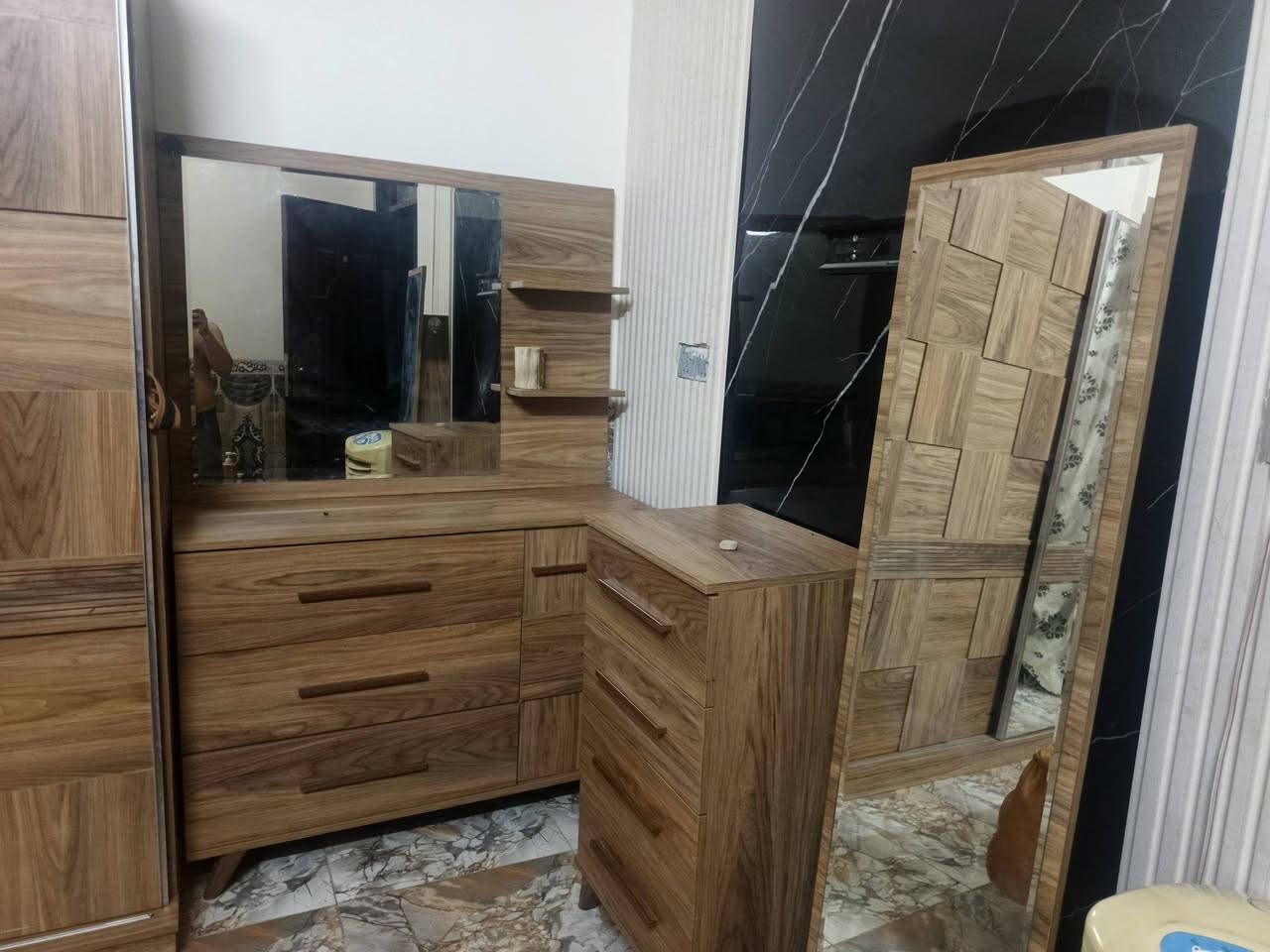 سلام وعليكم غرفه تركيه سبع قطع مكان مدينه الصدر ***********
