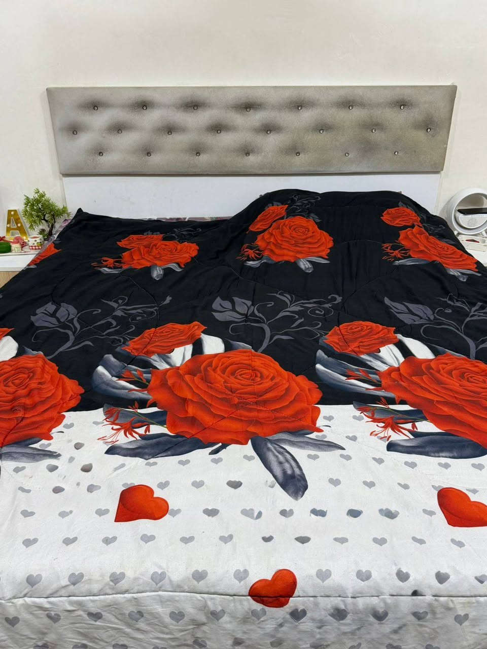 السلام عليكم عندي غرفه للبيع مستعمله نضافتها حلوه هاي كدامكم لونها كذلك حلو
5 قطع 
جربايه نفرين + كنتور +ميز تواليت + قطعتين مجرات جانبيه 
سعرها مع الدوشك 150 ألف
امانه الله بس الدوشك اشتريته ب110


**إذا كنت صاحب هذا الإعلان وتريد حذفه لأي سبب، رجاءا أرسل رسالة إلى الدعم الفني**