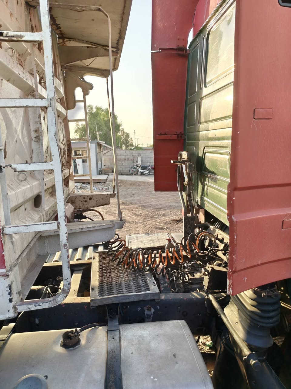 سكانيا موديل 1994
***********
