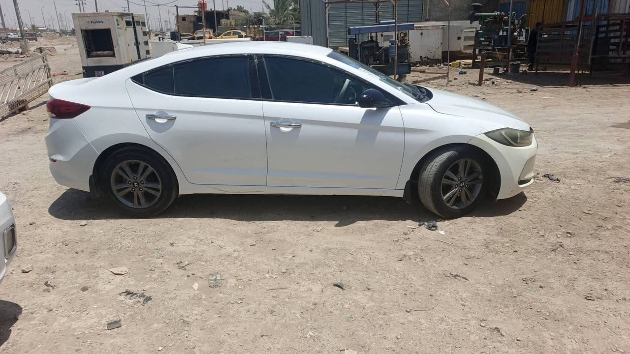 سلام عليكم
شباب سياره 
النتره  موديل 17
محرك 2000دوش
كير اي تي كير 3انضمه
رقم ذي قار بسمي 
سنويه 28
كير مكينه خير من الله
حداديه خير من الله تخم 
تاير جديد غرفه  حلوه 
سياره نضيفه سعر 120وبيها مجال الشراي يتصل‏‪***********‬‏

