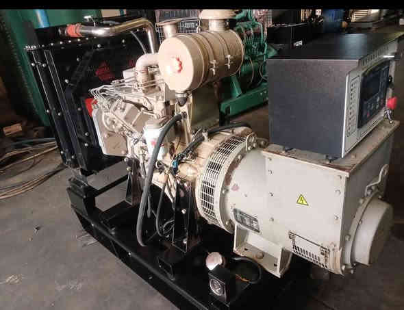 مولد كمنز 4 سلندر سوبر جويتر  مولد بلادي مامشتغل بالعراق امريكي اصلي 
ما مفتوح بلادي
50كيفي  KAY  130 امبير مرتاح 
 نظام حمايه كامل إطفاء وتشغيل ذاتي 
للاستفسار اكثر الاتصال على الأرقام 📞
*********** وتساب

العنوان اربيل الصناعه الجنوبيه متوفره خدمة توصيل لجميع المحافظات 
لدينا جميع انواع المولدات بجميع الاحجام والماركات 
بأنسب الاسعار
