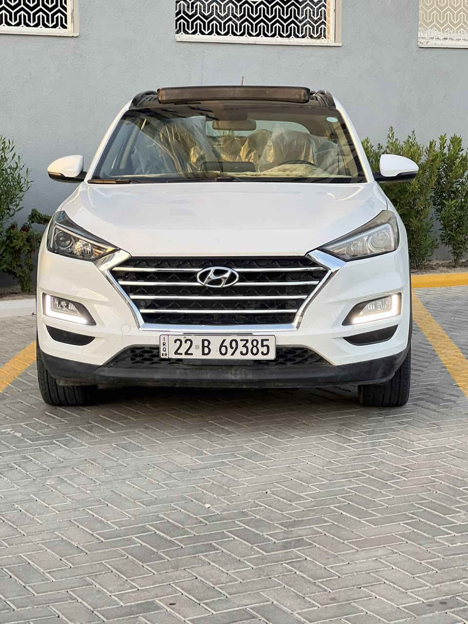 سلام عليكم
توسان  2020 خليجيه فول مواصفات 

فول 1/1 

٣ وضعيات قياده 

بصمه 

بانوراما 

شاشه كبيره

تحكم ستيرن جهتين

)

كشنات كهربائية جهتين 

لدات

مري شفط

شاحن واير ليس

تدفئه تبريد قطعتين 

مكينه 2000 

گير ومكينه مكفول 

السياره ماشيه 110

السعر. 205$

رقم جديد أربيل  

سنوية جديدة 

ملاحظات بسيطة 

مكان السياره بغداد 

باسمي ثاني يوم احول

***********
