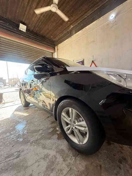 سلام عليكم توكسان  البيع ولمراوس مديل 13 فول فتحه خليجيه بنرامه أشاير بلمري حساسات كلها شغاله
كفاله عامه ماعده قطعتين صبغ فقط بدون فتح ولا ضربه اثر شخط مكينه وكير حداديه تخم تاير كلها جديد سياره مال جناي  سياره عارضه ب130 وبيه مجال***********
