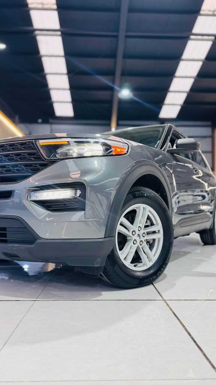 Ford explorer XLT
.
2023
.
ماشية ٨٥ الف كم 
.
2.3 L i4  turbo ( 300 hp) - اربعة سلندر 
.
سبعة راكب 
.
داخل اصفر
بصمة تشغيل:شغال
صندوق شفط كهربائي
عدد المقاعد(7) راكب
كشنات تدفئة:هیتەر
استيرن تدفئة:هیتەر
رادار أمامي و جانبي: ڕاداری پێش و دواو لاتەنیشتەکان
حساسات خلفية+كاميرا
گێڕ ماوس
Auto hold
Auto start
Auto stop
هاند بریک بەسمە
تبرید مركزي
Apple car play
Android auto
ABS,USB, AUX
لایت زینون
.
بدون صبغ، صندوق مبدل بیلادی و بی شویە بارد من جاملغ ، سونار موجود، رقم شاصی:
1FMSK7BH7PGA84667
.
سعر سیارە ٢٥٥ و بي مجال.

0773 220 4141
.
مکان سیارە کلار كالار, السليمانية
