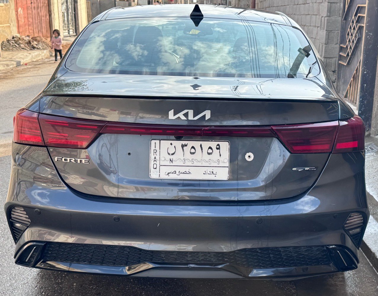 بسم الله 
كيا فورتي GT-LINE 2022 بس دخولها 2023
السيارة باسمي شخصيا تحويل مباشر 
ماشيه ((37 الف )) فقط
فول مواصفات ماعدا الفتحة
شاشة كبيرة ابل كار 
تحديد مسار 
بصمة تشغيل 
بصمة ابواب
اشارة ترحيب
تشغيل عن بعد
اشاير بالمري
توقف ذاتي
رادارات 360 درجة
صندوق ذكي يفتح عند الاقتراب
لد امامي خلفي
محرك 2000 دوش 
ارضيه مغلفة 
مابيها اي نقص السيارة 
حادثها فقط جاملغ خلفي يعني قطعه وحده صبغ
صور الحادث والسونار البارحة سويته 
بدون ايرباك كله سليم
العنوان الانبار الفلوجة 
***********