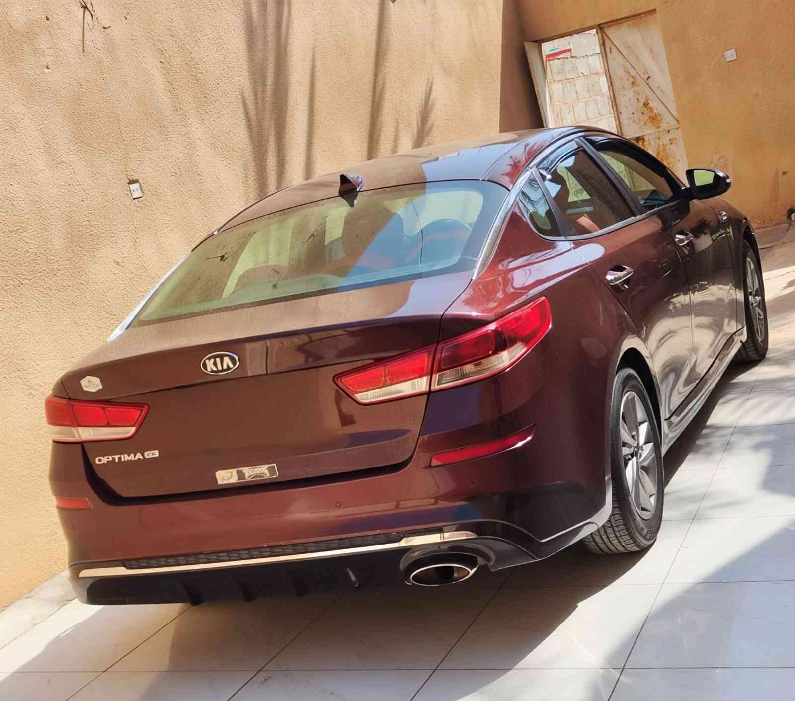 السلام عليكم اوبتيما موديل 2019 اكلين كير ماكينه شارط تحويل مباشر سياره جاهزه السعر 137 وبيها مجال الاتصال ***********
