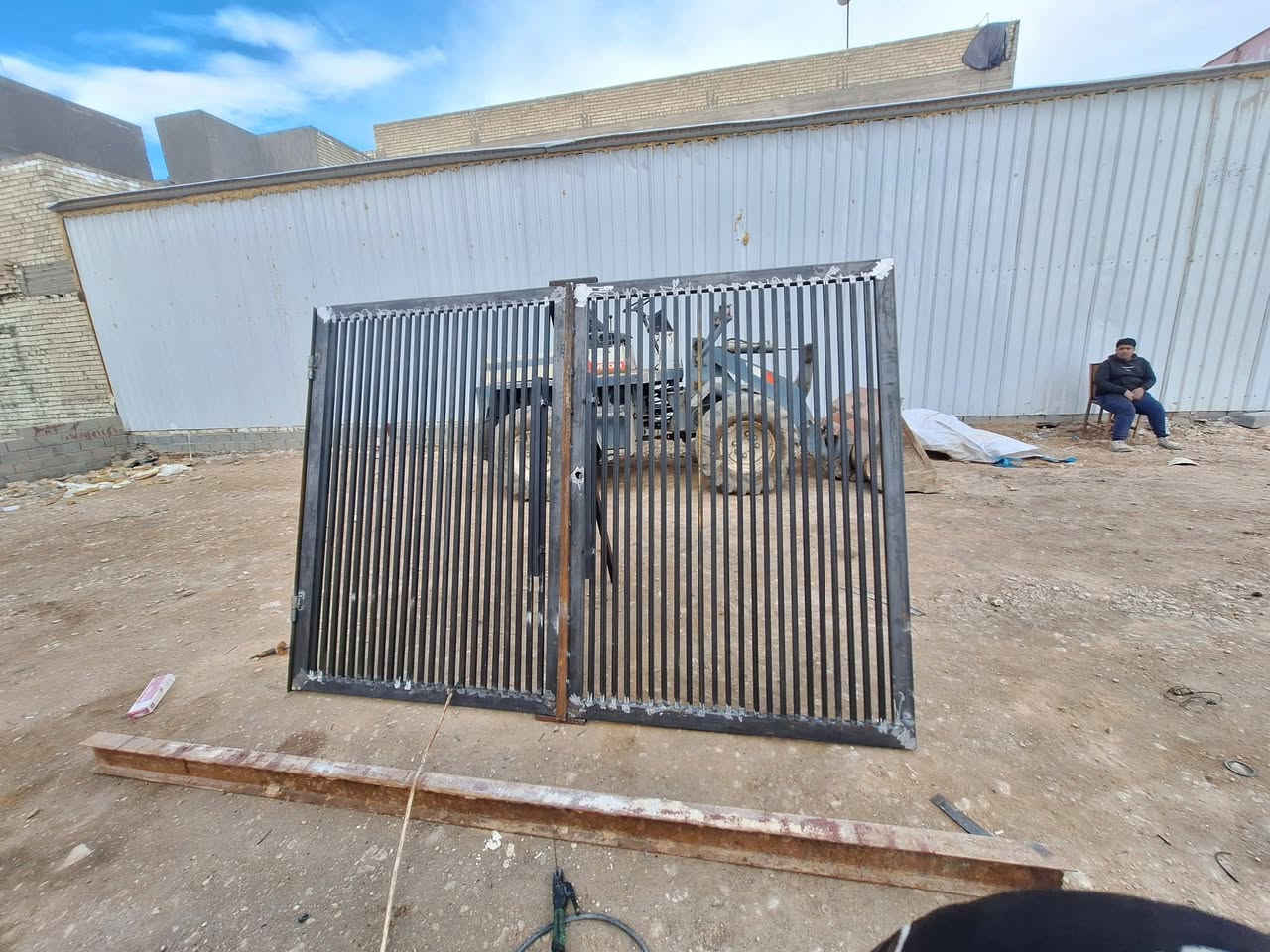 السلام عليكم اتمنه من الاخوه مشاركة المنشور ربي يوفقكم اخوتي الاعزاء  حداد جوال لعمل الابواب والشبابيك وسقايف الجينكو والكيسبان والمحجرات والدرج وكافت التصليحات في الحله هذا رقمي وبيكم خير وتدللون ***********
