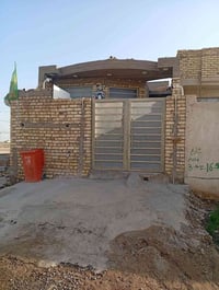 السفحه • مشتمل • ١٠٠م