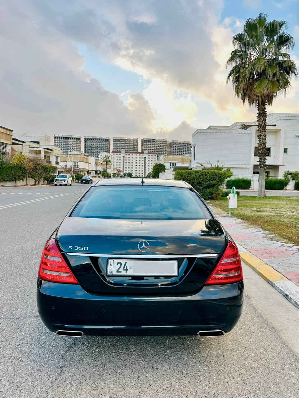 السعر قمبلة و مفاجئة بلنسبة للنضافة و كفالة عامة 💣

صلو على الحبيب 🙏🏻

للبيع فخامة الأمانية و فول مواصفات

🇩🇪🇩🇪🇩🇪 Mercedes Benz S class 350 🇩🇪🇩🇪🇩🇪

اخوان السيارة وارد الأماني و ضمان دولي و ضمان انتر بول و مكفولة كفالة عامة من الحادث و الصبغ و موجودة سونارها 💯

موديل : 2011

وارد : الألماني

محرك : 6 سلندر 3500 بانزين الحباب الجميع
 
نسبة النضافة : 98% ماشاء الله

لون : اسود لماع 

ماشية : 155 الف 

رقم السيارة : دهوك الجديدة سنوية عضم عاج 

مكان السيارة : اربيل 📍

سعر المحروسة : 197$💰 ورقه و مجال جداً بسيط 🙏🏻

رقم تليفون و واتساب ☎️ :

***********
***********

⚜️⚜️⚜️⚜️⚜️⚜️⚜️⚜️⚜️⚜️⚜️⚜️

مواصفات فول 💯

‎فتحة السقف • حساسات امامية و خلفية • رادار امامي و جانبي • مانع التصادم • تحديد مسار • دبلات جبلس • بيبان كله بصمة و شفط • صندوق شفط • لايت زنون و دوارة • كامرة خلفية • بردات خلفية كهربائية • سماعات Harman/Kardon • شاشة و كيج الكتروني • ناظور ليلي • كشنات تدفئة و تبريد و خزن و حضن و فول كهربائية • ستيرن مهربائي و خزن • شفتات بلستيرن • كير تعليك • شاشة دي ڤي دي و كنترول • سيدي بوكس • بريك لمس • اوتو هولد • اتو ستارت ستوب • مرايات شفط • كشنات خلفية هيتر و تحكم بل بردات • و بعد كلش اهواي مواصفات ممذكورة 💯

اخوان السيارة جاهزة و بدون النقص الحمدلله و مسويله سيرفز عام من ناحية دبلات و صدر و هيدروليك و دهن المحرك و نوزلات كله مضبوط و بدون اي نقص الحمدلله 🙏🏻

گير و محرك و كهربأيات السيارة كله كفاله و بدون اي نقص او خلل او عطل شرط سونار 👍🏻

فحص و هزة و سنوية جديدة و السيارة بأسمي تريد تحويل او وكاله حاضر و ما اقصر 🙏🏻 أربيل, العراق
