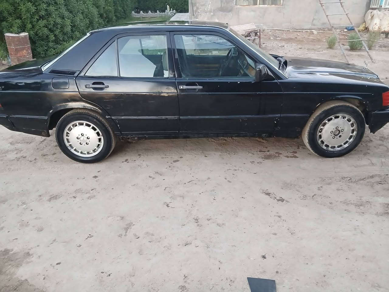 مارسدس ١٩٠ رقمه بغداد تحويل مباشر سنويه ساقطه بل ٢٠ كير محرك ونجي ناعم كير محرك وحداديه خير من الله تبريد بس غاز كهربايات شغله  بيع او مراوس سعره ٢٨ بيه مجال مكاني بابل جبله ***********
