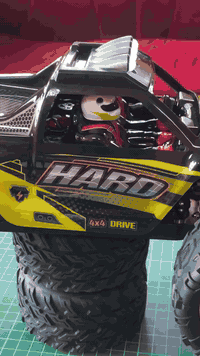 جديدنا من شركه wltoy حجم 1/14 شاصي حديد+ دبلات زيتية+ سستم انارة + الس...