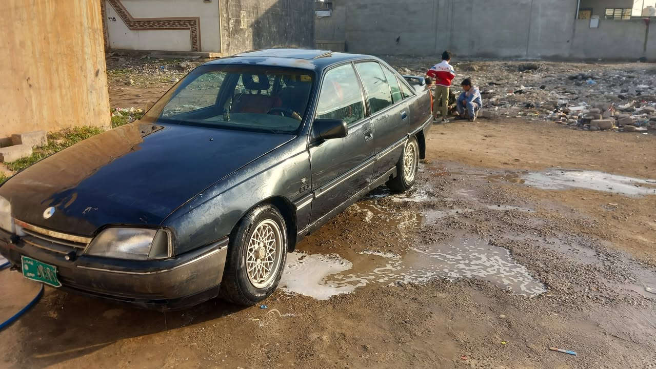 السلام عليكم سياره اوميجا حجم 20 سياره نظيفه صبغ مال شركه ما بيها خيسان ما بيها سيارهمسياره جاهزه سياره جاهزه حلوه سياره بيها محرك بي اثر نفخ سياره مرتبه قاعده على السعر 17 وبيها مجال ترهم براوز حسب القناعه العنوان موصل حي صدام السماح ***********
