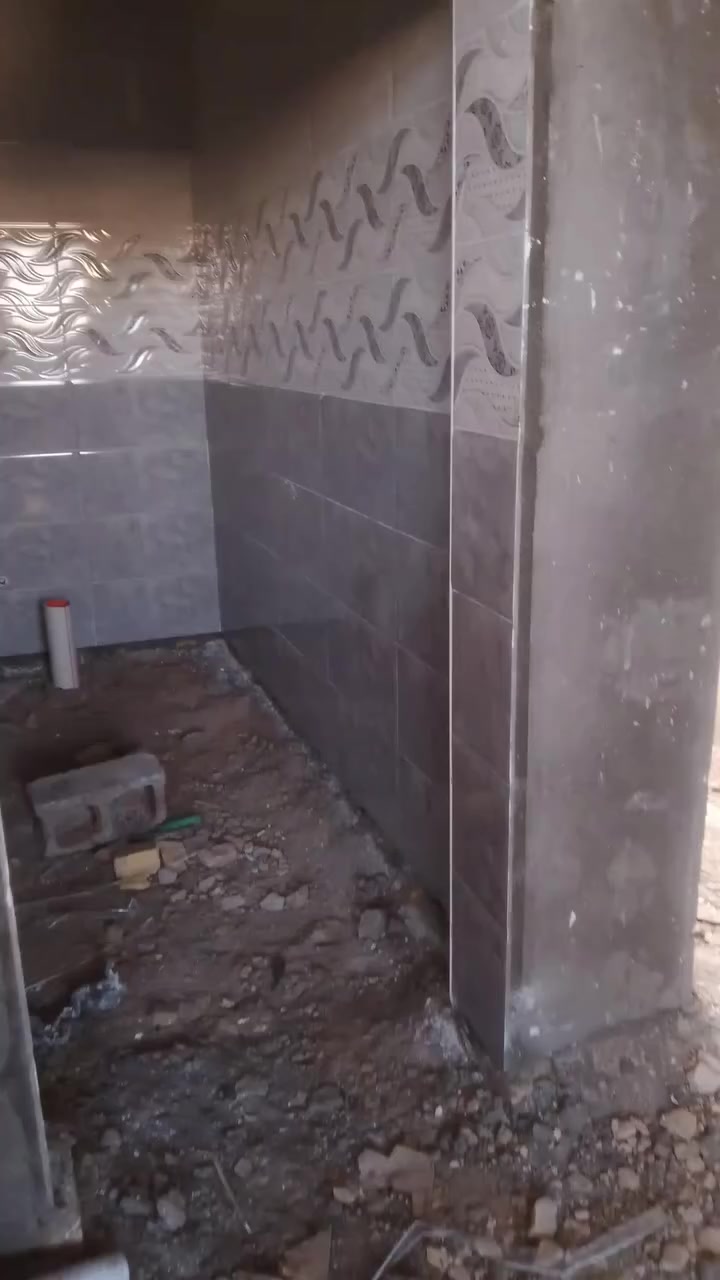 السلام عليكم
خلفه سيراميك ، بورسلين ، الواح متفرغ حالياً
اشتغل باليوميه وعلى المتر حسب الاتفاق
‏‪***********‬‏
