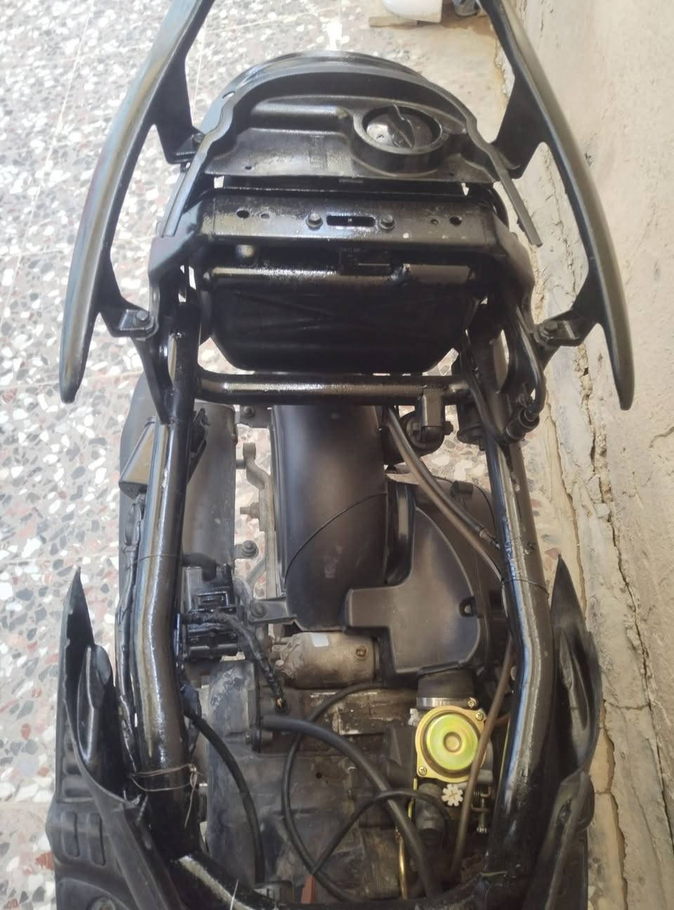 السلام عليكم 
درجه للبيع شوفت عينك كهربائيات جوزه تشتغل تجفيت كامل درجه السعر 200 وبيه مجال تجي بيك خير وتدلل
مكفوله من السرقه+ اكاتبك عليه الرقم ***********
