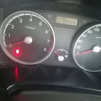 اكسنت 2010 خليجي محرك 1600 سياره نضيفه وجديده  كلش ماشيه 109 مكفوله بس...