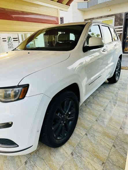 جيب 2018 شكل ال S
-اللون:ابيض

-رقم بغداد بأسمي تحويل ثاني يوم

‏‎-المقاعد الأمامية كهربائية 

‏‎- المقاعد الأمامية تدفئة

‏‎- نقطة عمياء بلمري رادار جانبي

‏‎- فتحات usb للمقاعد الخلفيه  

‏‎- تشغيل عن بعد  

‏‎-  تدفئة ستيرن 

‏‎- سقف سلايت 

‏‎-  الشاشة كبيرة مع GPS 

‏‎- تشغيل عن بعد 

‏- apple carplay واندرويد اوتو

‏‎- صندوق كهربائي 

‏‎- حساسات أمامية اصلية 

‏‎- كاميرا خلفية اصلية دواره  

‏‎- مرايا متحسسه للضوء العالي 

‏‎- محدد سرعة ( كروز سرعة )

‏‎- رادار خلفي نظام بريك اوتماتيكي

-نظام مانع انزلاق

-ماشيه:140 الف كم

-الضرر باب وجاملغ وصور الحادث والسونار مرفق في المنشور  

مكان السيارة:بغداد 

السعر:275 بيها مجال بسيط للشراي

للاستفسار الاتصال ع الارقام:***********/***********
