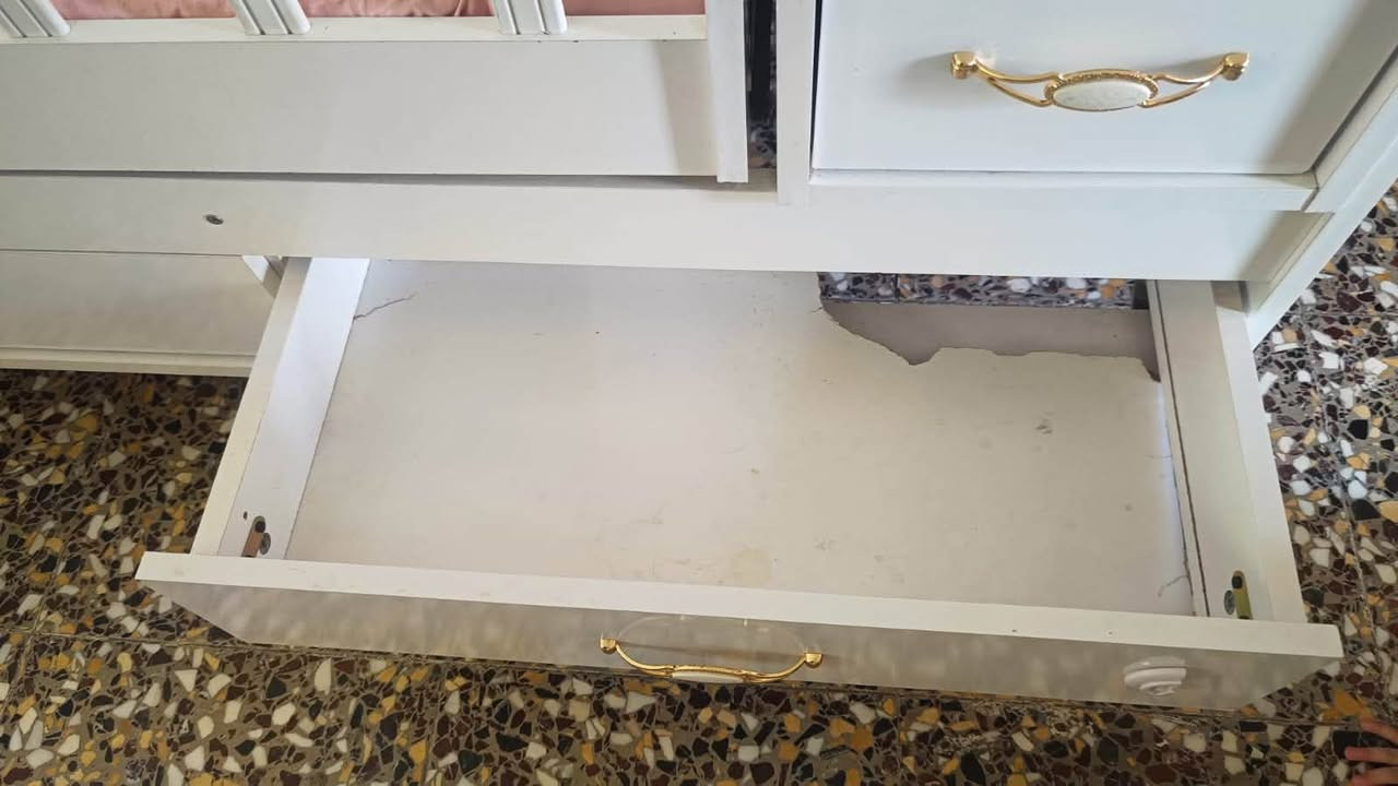سرير طفل للبيع الضرر فقط بهذا الجرار موضح بالصورة وايضاً وحدة من الأرجل مكسوره رايدتها ب٧٥ مع دوشك هديه مكاني بغداد الغزالية وماعندي توصيل


**إذا كنت صاحب هذا الإعلان وتريد حذفه لأي سبب، رجاءا أرسل رسالة إلى الدعم الفني**