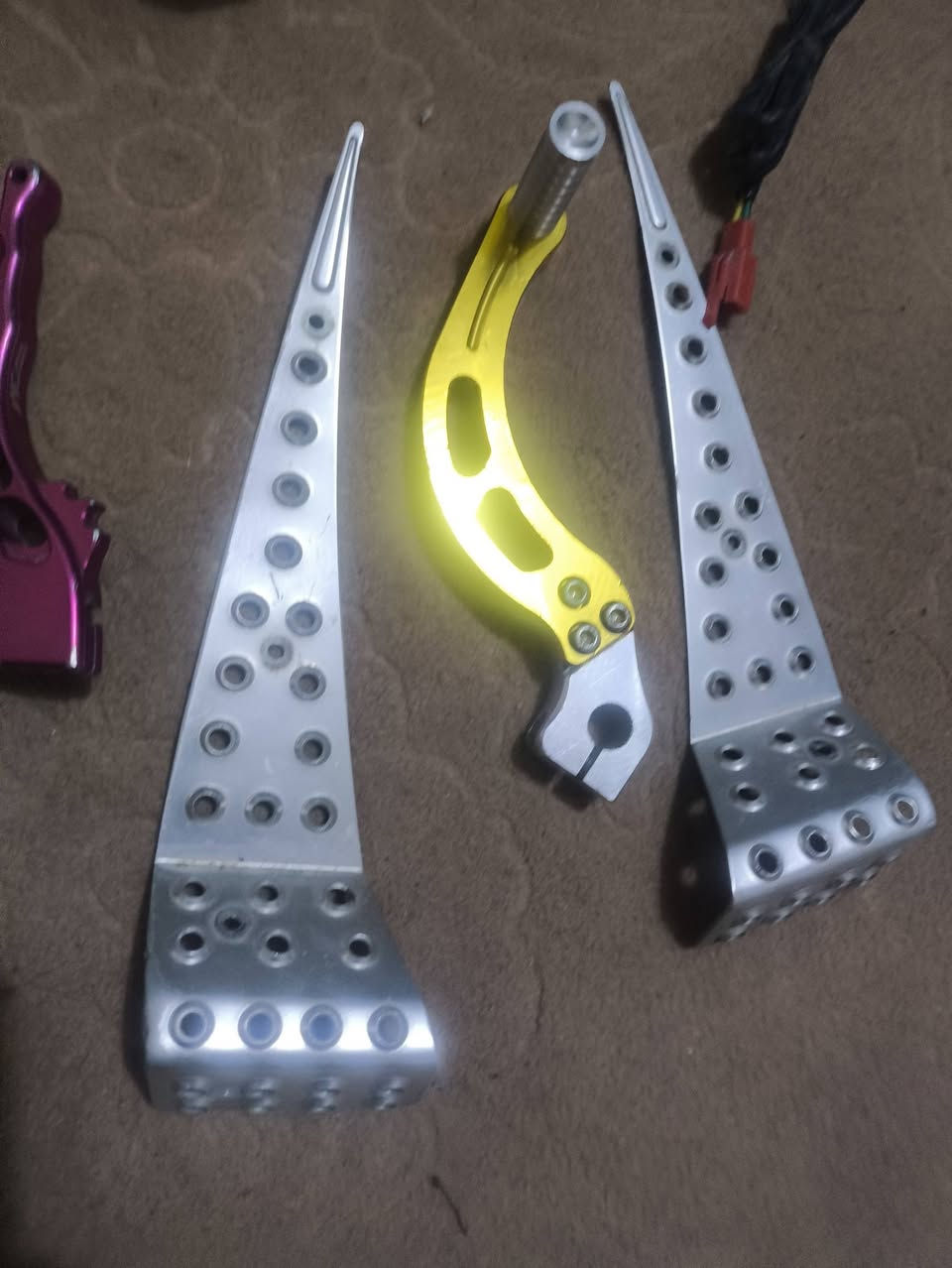 نواعم شلاعه  وحده البيع سعر 50 دمام شغال عل فحص مكاني بابل الكفل توصيل ماعدي ***********
