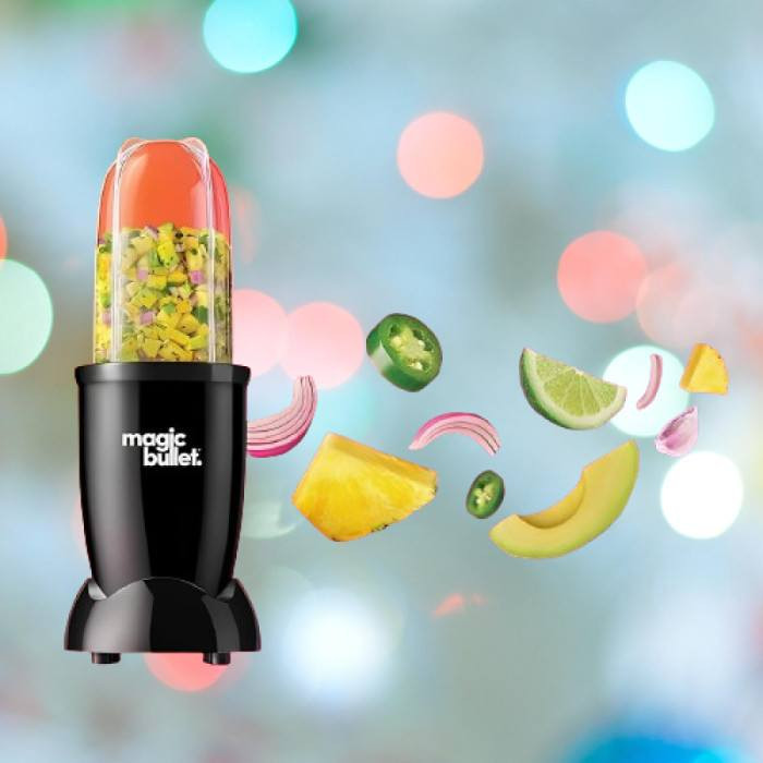 البطل وصل! ⚡️
الـ Magic Bullet صار جاهز حتى يسويلي بروتين شيك وسموذي الفواكه بثواني. ميزته الكوب نفسه تخلط وتطلع بيه، يعني لا دوخة ولا مواعين هواية. 🍏🍓
بداية جديدة لروتين أصح وأسرع."

*اخر قطع موجوده في المحل. 

*ويوجد توصيل داخل الكوت. 

*مكان المحل شارع المحافظة مقابيل محل علي لتجارة المواد الكهربائية. 

$سعره 23الف 

*رقم ***********
