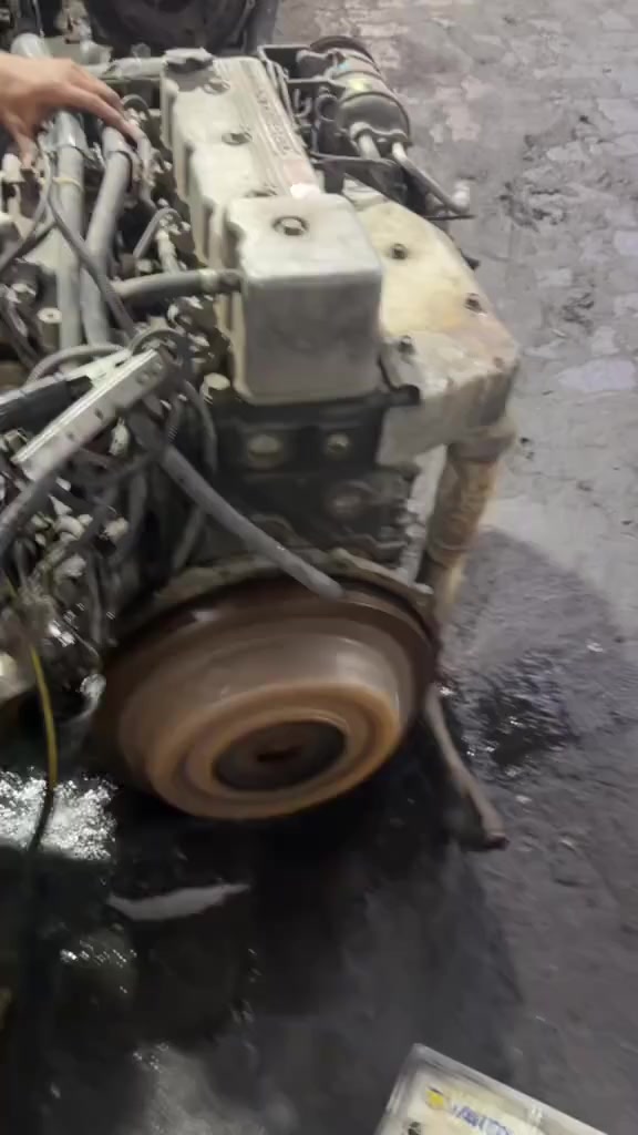 🚛 محرك نيسان أطلس FD46.. القوة والاعتمادية اليابانية وصلت! 🇯🇵
​إلى أصحاب سيارات الحمل والعمل الشاق، متوفر الآن محركات نيسان أطلس (Nissan Atlas) موديل FD46 الشهيرة بقوة تحملها وكفاءتها العالية.
​لماذا تختار محركاتنا؟
✅ وارد اليابان: لم تُستخدم داخل العراق، وبحالة ممتازة (نظافة وضمان).
✅ عزم قوي: المحرك المثالي للمهام الصعبة والأحمال الثقيلة.
✅ فحص دقيق: نوفر لكم محركات جاهزة للشد والعمل مباشرة.
​📍 العنوان:
بغداد - ساحة الطيران - مقابل محل (وديع أبو الواشرات).
​📞 للحجز والاستفسار عن السعر، اتصل بنا الآن:
​***********
​***********
​#نيسان_أطلس #محركات_يابانية #قطع_غيار #بغداد #سيارات_حمل #FD46 #وارد_اليابان
