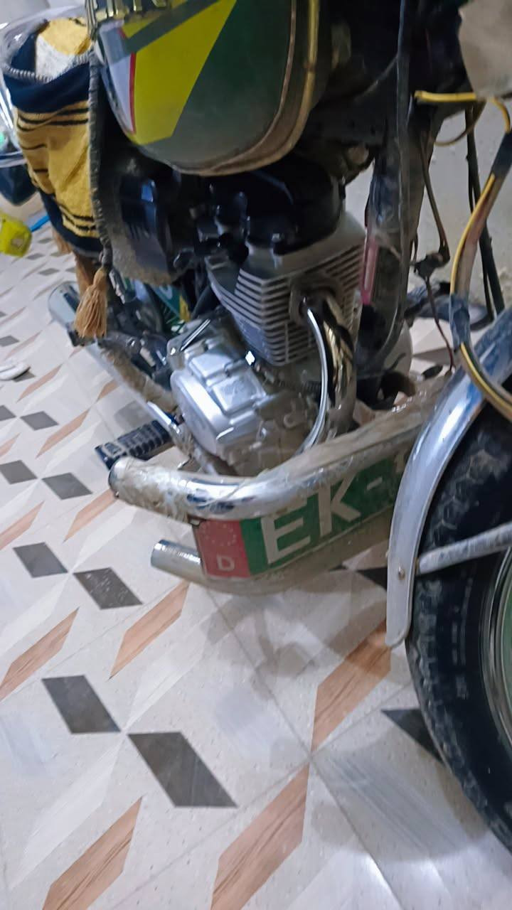 سلام عليكم. تايكر 23 نضافه فول دراجه مكفوله كفاله عامه مكينه برغي مامفتوح السعر خاص   لبيع او امروس العنوان تقاطع الساده رقم ***********
