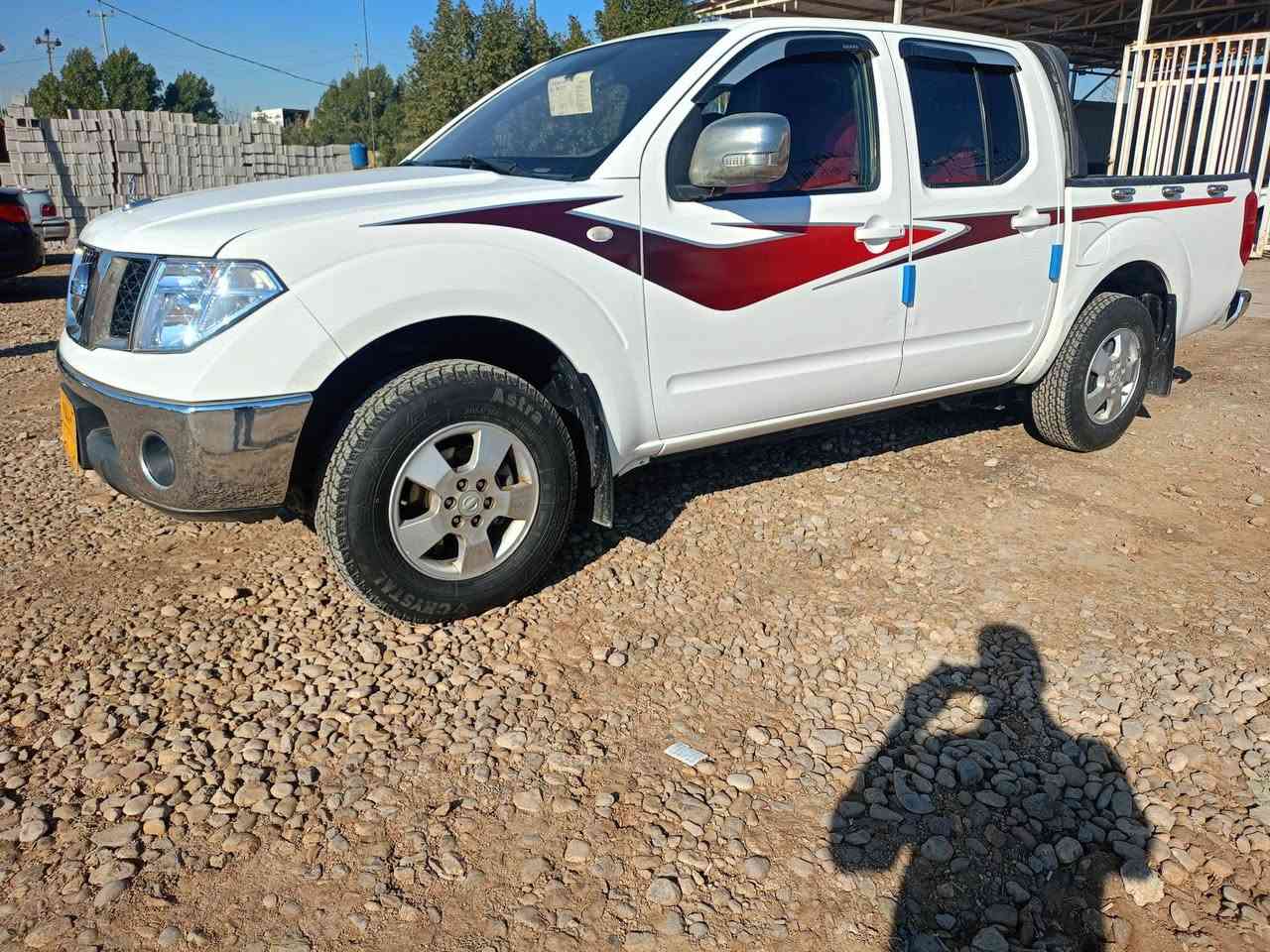 سلام عليكم بيكم نيفارا للبيع 2010سياره جاهزة من أي نقص مابيها صبغ بيها قطعه فقط بدون دواخل كير ومحرك جدد كير عادي السعر 95 وبيها مجال ل شراي العنوان واسط العزيزية الاتصال ع رقم الهاتف ***********
