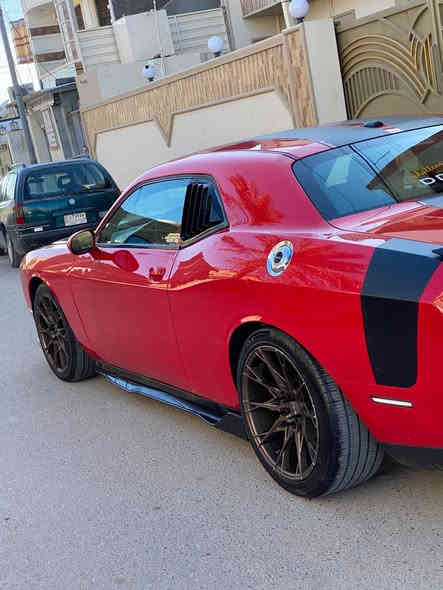 📍السلام عليكم 🫡 
📍 للبيع فقط📍

📍دوج جالنجر لون احمر 
📍امريكي 
📍موديل 2019
📍محرك. 6 سلندر  
📍رقم بغداد (تحويل)
📍. محرك وكير كفاله   
📍ماشيه (84) الف ميل      
📍سياره  حادثها جاملغ امامي جهت السايق وبيها قطع صبغ  ابيع حزام بدون لا قماره ولا تكم  (شاصي ولغد كفاله)
📍المواصفات :   
📍تحكمات ستيرن 
📍بصمه تشغيل 
📍بصمه ابواب  
📍شاشه كبيره 
📍شاشه اعطال 
📍كشن سايق كهرباء  
📍داخل لونين 
📍السعر :140 وبيها مجال 
 متواجد واتساب 
***********
