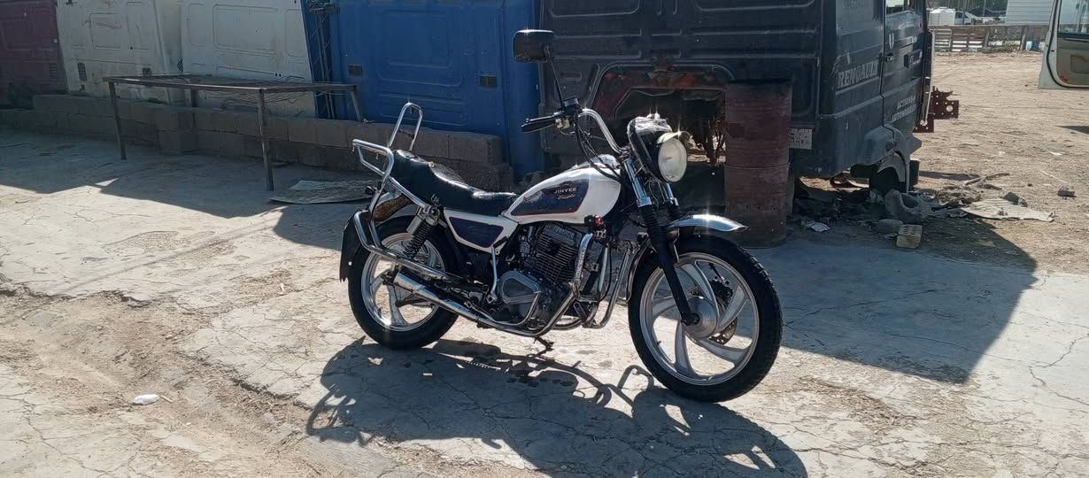 سلام عليكم دراجه للبيع اصولي كامله كهربائيات شغاله مكاني ديالى خان بني سعد استفسار اتصل على رقم ***********
